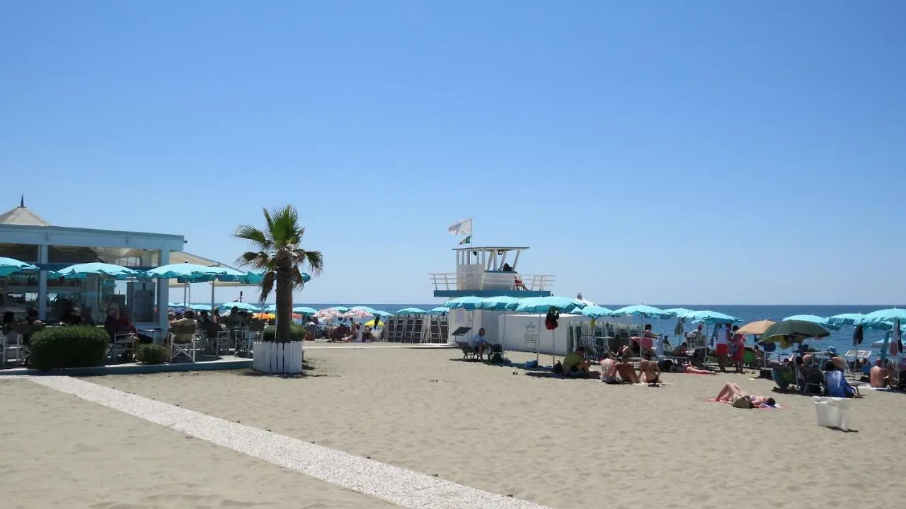The Red Box Roma On The Beach Villa Holiday home Rome