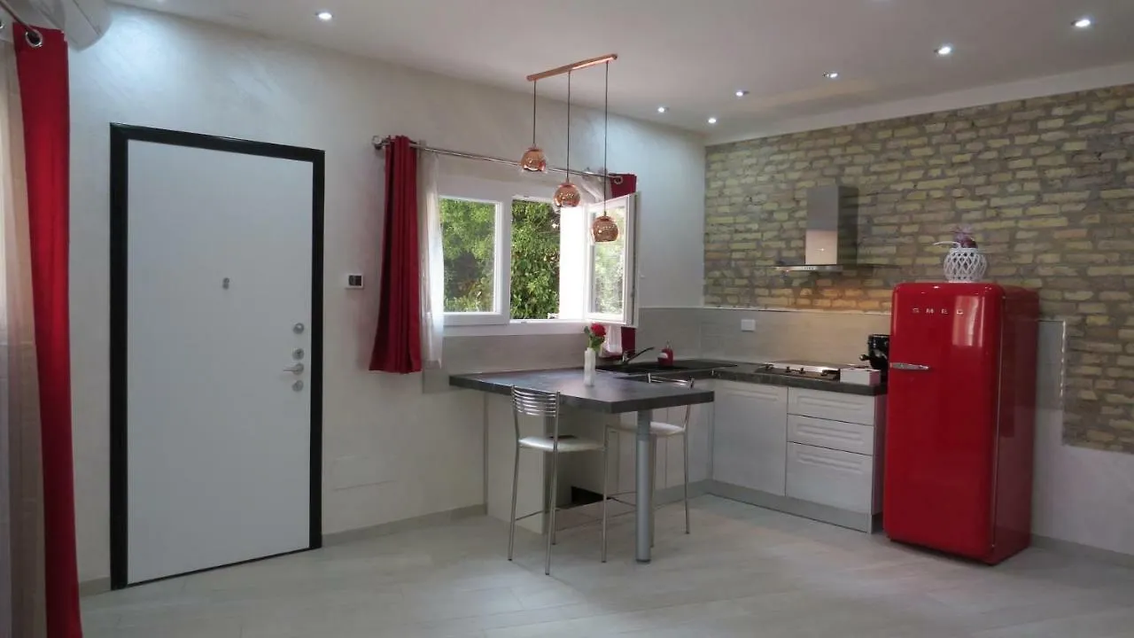 The Red Box Roma On The Beach Villa Holiday home